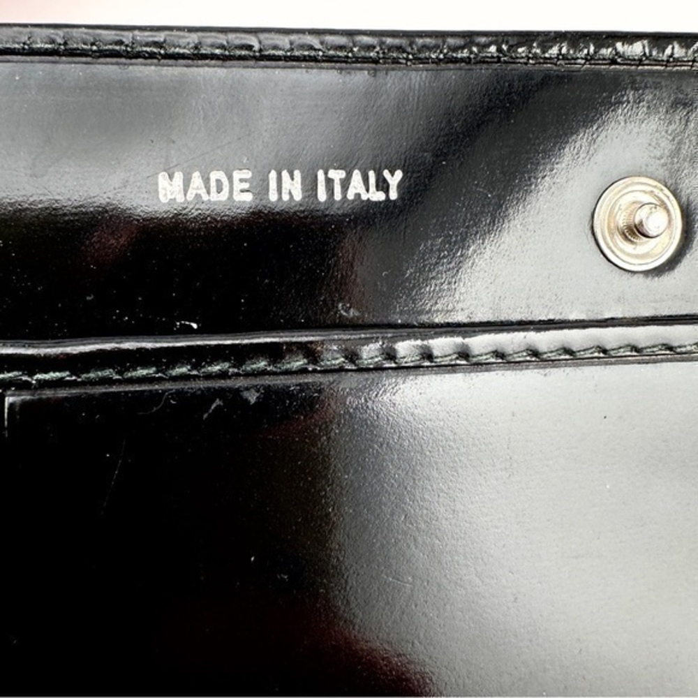 EXCELLENT CONDITION Prada wallet in black. - Picture 11 of 15